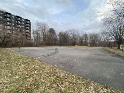 Current tennis courts at Kiwanis Park North.